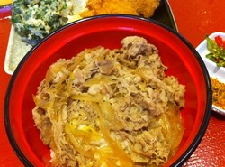 Empuk Gurih! Rice Bowl Daging Sapi Ada di Tempat Ini