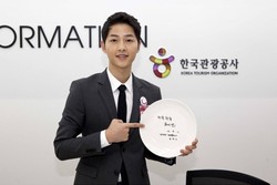 Aktor Ganteng Song Joong Ki Jadi Duta Pariwisata Korea