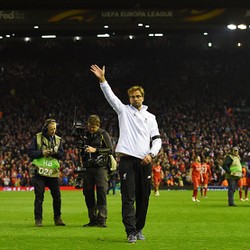 Malam Ketika Klopp Memainkan Heavy Metal di Anfield