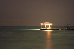 Menikmati Malam yang Tenang di Pulau Kotok