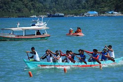 Lomba Sampan Meriahkan Festival Langkisau 2016