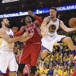 Warriors Mengawali Playoff dengan Kemenangan