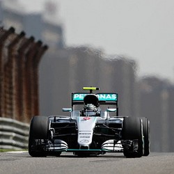 Rosberg Menang Lagi, Rio Finis ke-21