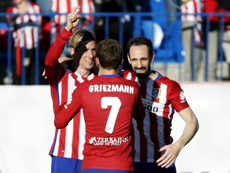 Kalahkan Granada 3-0, Atletico Tempel Barca
