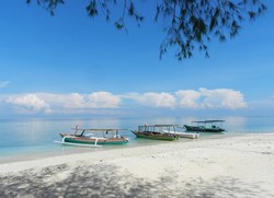 Jatuh Cinta dengan Gili Meno