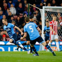 Hantam Stoke 4-0, Spurs Rapatkan Jarak dengan Leicester