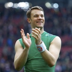 Neuer Perpanjang Kontrak, Thiago dan Martinez Ikut Senang