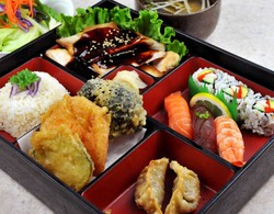 Toko di Dekat Bandara Internasional Kansai Jepang Tawarkan Bento Halal