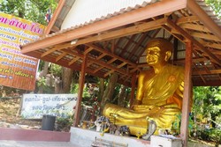 Kisah Bhiksu Sakti Mandraguna di Vihara Wat Pha Kho, Thailand