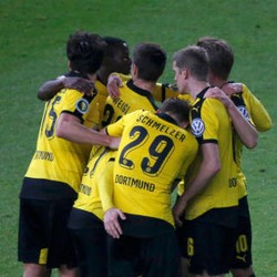 Kalahkan Hertha, Dortmund Jumpa Bayern di Final