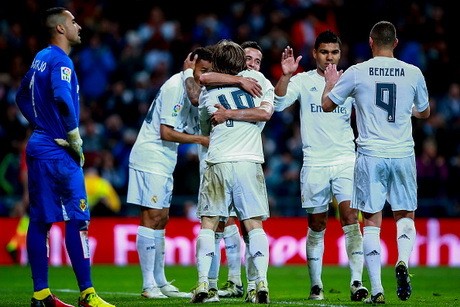 Madrid Akan Terus Tekan Barca dan Atletico