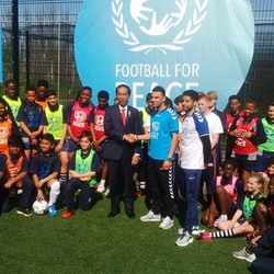 Jokowi Dukung Kampanye Perdamaian lewat Sepakbola di London