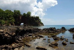 Yang Eksis di Ambon, Pantai Pintu Kota