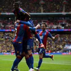Palace ke Final Usai Tundukkan Watford 2-1