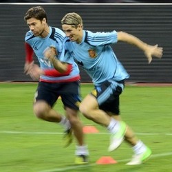 Alonso Sementara Tepikan Persahabatannya dengan Torres