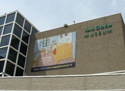 Van Gogh dan Anne Frank di Sepotong Cokelat