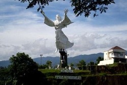 Bukan di Brazil, Ini Patung Yesus Memberkati di Manado
