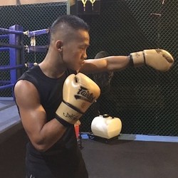 Lawan Petinju Argentina, Daud Ubah Gaya Bertinju