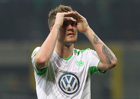 Bendtner, Sebuah Ekperimen Tak Sukses Wolfsburg