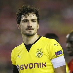 Dortmund Minta Suporter Tak Cemooh Hummels