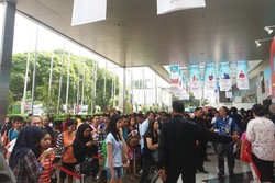 Jelang Sore, Antrean Masuk GATF Jakarta Masih Membludak