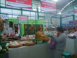 Long Weekend Beda di Malang, Blusukan ke Pasar Oro-Oro Dowo