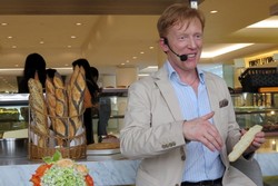 Buka Gerai Baru, Eric Kayser Sajikan Inca dan Brulee Pistachio