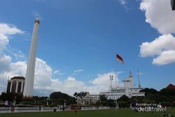 Mengagumi Semangat Surabaya di Tugu Pahlawan