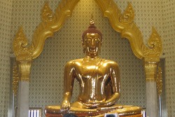 Wah, Thailand Punya Patung Buddha dari Emas Seberat 5 Ton!