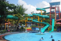 Puas Main Air di Owabong, Purbalingga