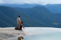 Meksiko Punya Kolam Infinity Pool Alami yang Keren!