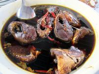 Menelusuri Jejak Portugis Lewat Hidangan Daging Spe dan Pindang Serani
