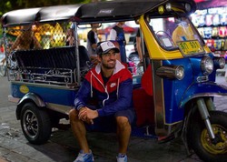 Ssst, Siapa Tahu Bertemu Traveler Ganteng Ini Saat Liburan