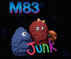 Junk M83: Kunjungan Manis ke Antariksa