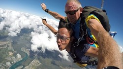 Yang Harus Dicoba di Gold Coast, Skydiving!