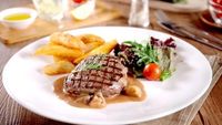 Nikmatnya Menyantap Beefsteak Wagyu Empuk dengan Harga Terjangkau