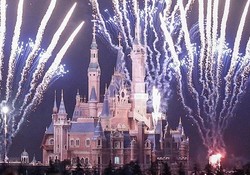 Turis AS Liburan ke Disney World Pakai Tiket Tahun 1994, Kok Bisa?