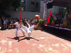 Bakso & Silat Curi Perhatian Orang Rumania