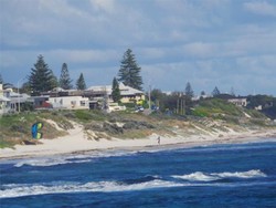 Pantai Favorit Turis di Perth