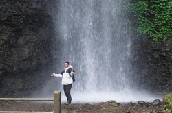 Bukan di Tawangmangu, Ini Grojogan Sewu di Malang