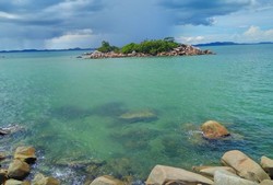Jalan-jalan Seru ke Pulau Bangka