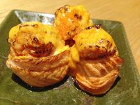 Oishii! Ada Aneka Sushi dan Sashimi di Dekat Pelabuhan Ikan