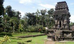 Wisata Candi nan Cantik di Malang, Ini Tempatnya!