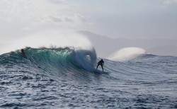Pantai Lakey di NTB, Incaran Peselancar Dunia