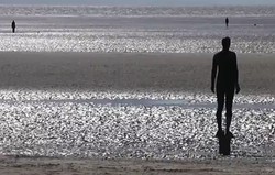 Pantai Unik di Inggris, Dihuni 100 Patung!