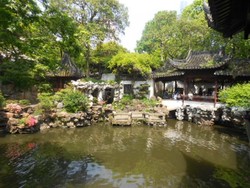 Taman & Rumah Kuno yang Cantik di Tengah Pasar di Shanghai