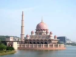 Destinasi Ramadan di Malaysia, Masjid Pink