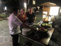 Padang Night, Ajang Pengenalan Masakan Indonesia ke Turis di Lombok