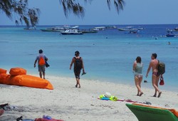 Daftar Negara Aman untuk Traveling, Indonesia di Posisi Berapa?