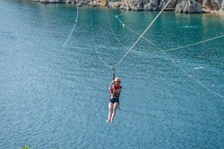 Seperti Ini Flying Fox di Atas Laut Pertama di Eropa